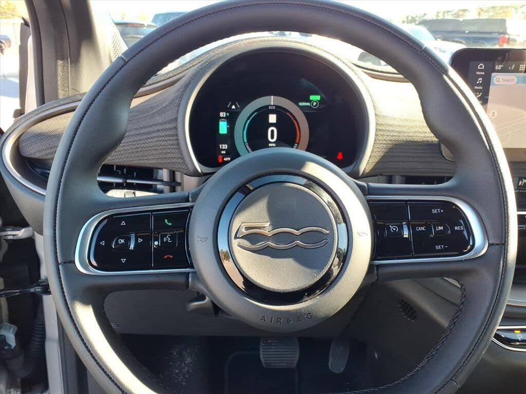 2025 FIAT 500e