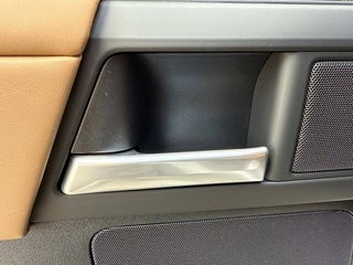2025 Land Rover Defender