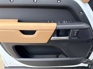 2025 Land Rover Defender