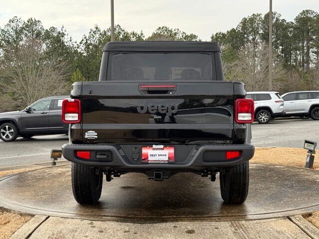 2026 Jeep Gladiator