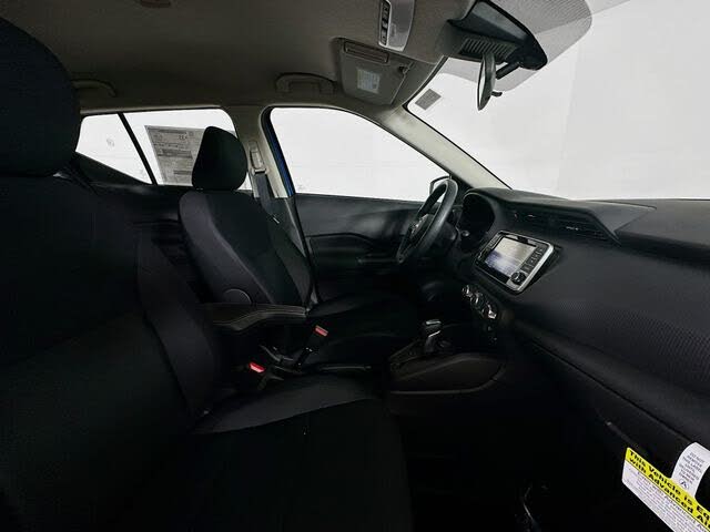 2025 Nissan Kicks