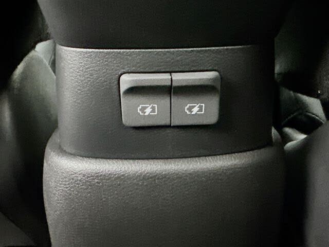 2025 Nissan Kicks