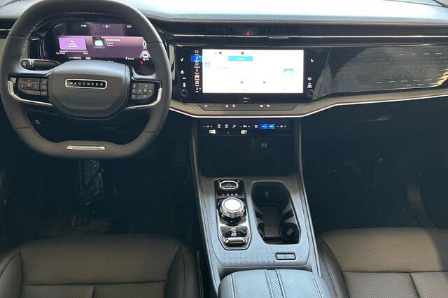 2025 Jeep Wagoneer S