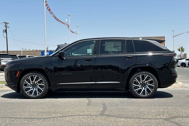 2025 Jeep Wagoneer S