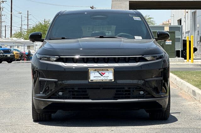 2025 Jeep Wagoneer S