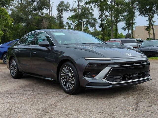 2025 Hyundai Sonata Hybrid