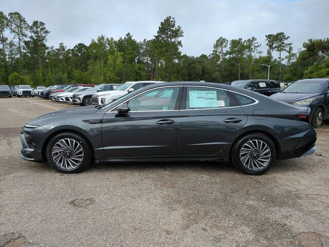 2025 Hyundai Sonata Hybrid