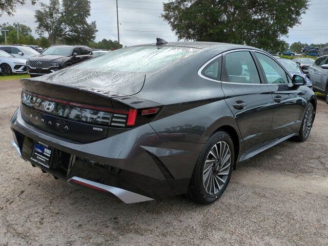 2025 Hyundai Sonata Hybrid