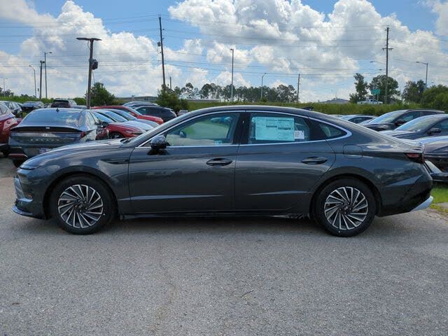 2025 Hyundai Sonata Hybrid