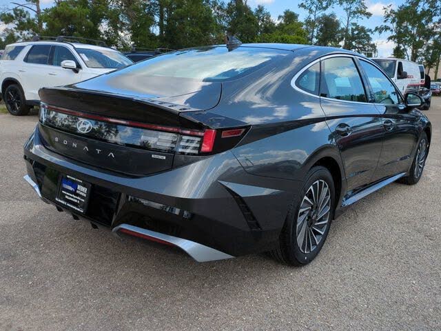2025 Hyundai Sonata Hybrid