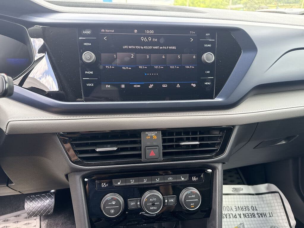 2024 Volkswagen Taos