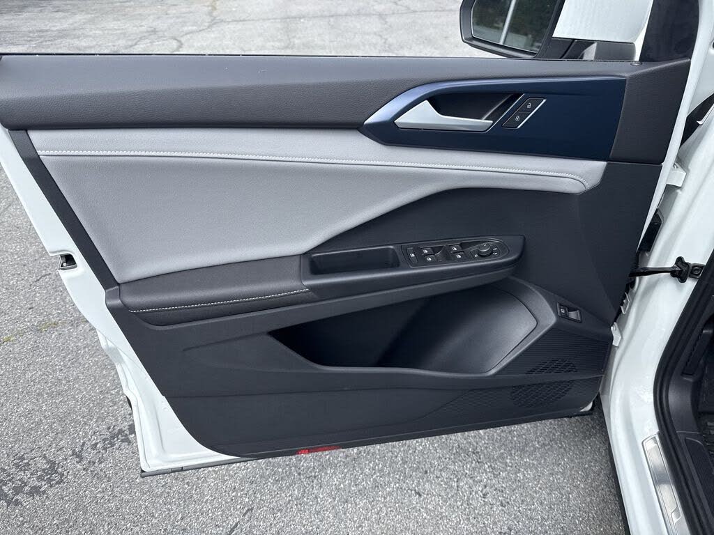 2024 Volkswagen Taos