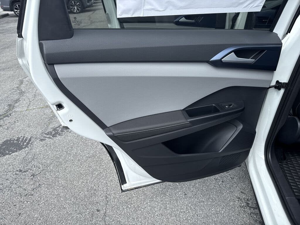 2024 Volkswagen Taos