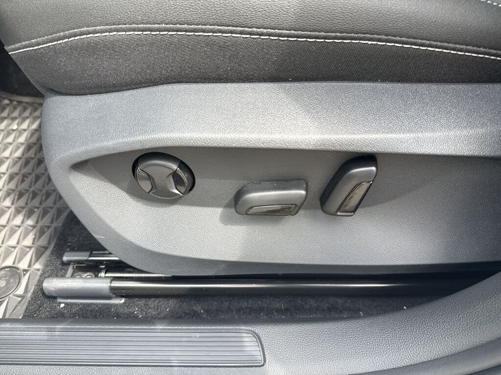 2024 Volkswagen Taos