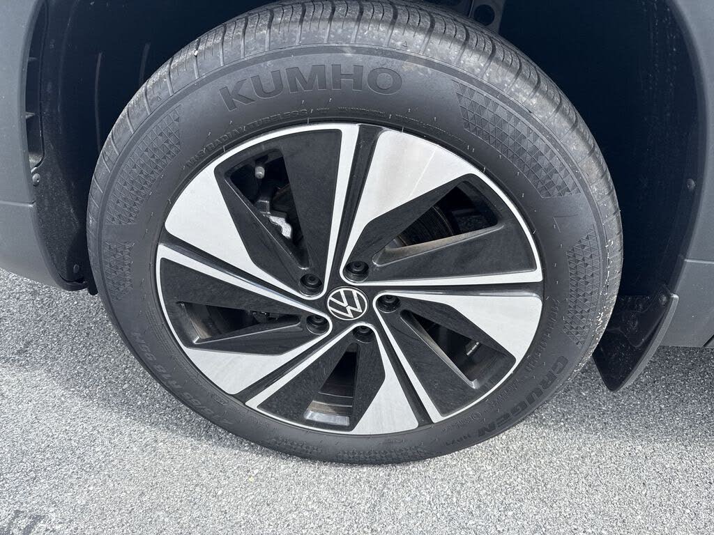 2024 Volkswagen Taos