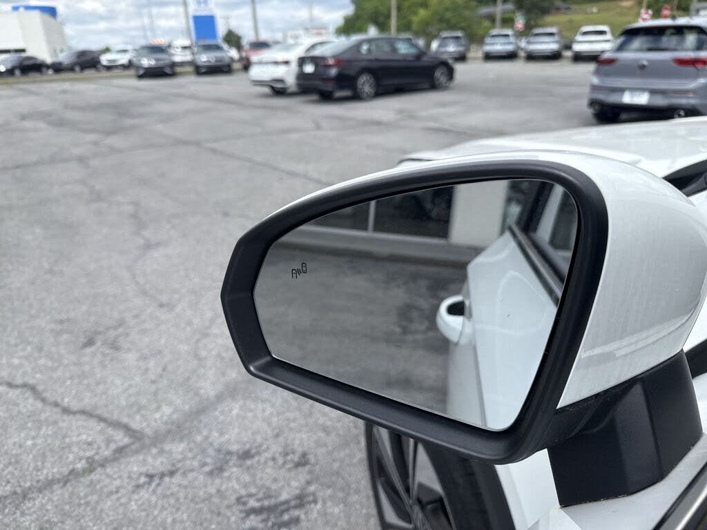 2024 Volkswagen Taos