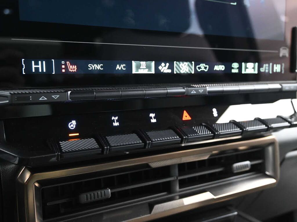 2024 GMC HUMMER EV