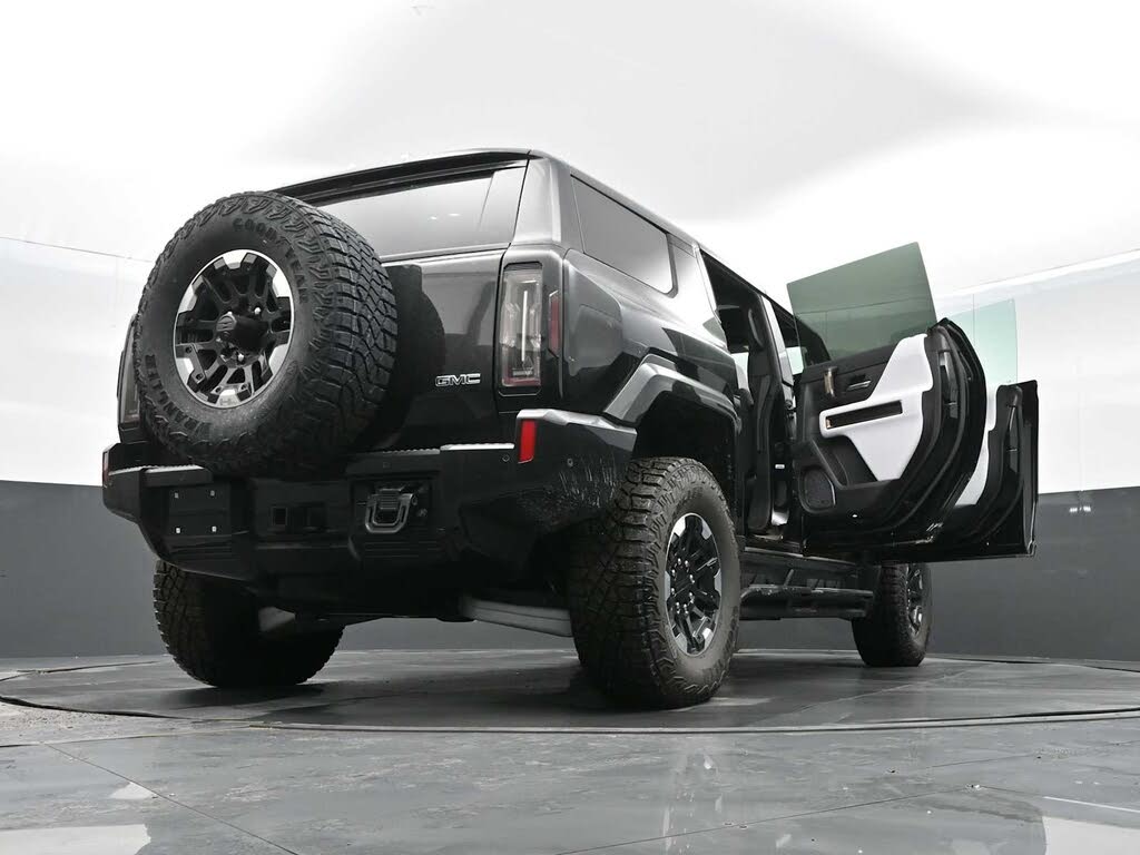 2024 GMC HUMMER EV