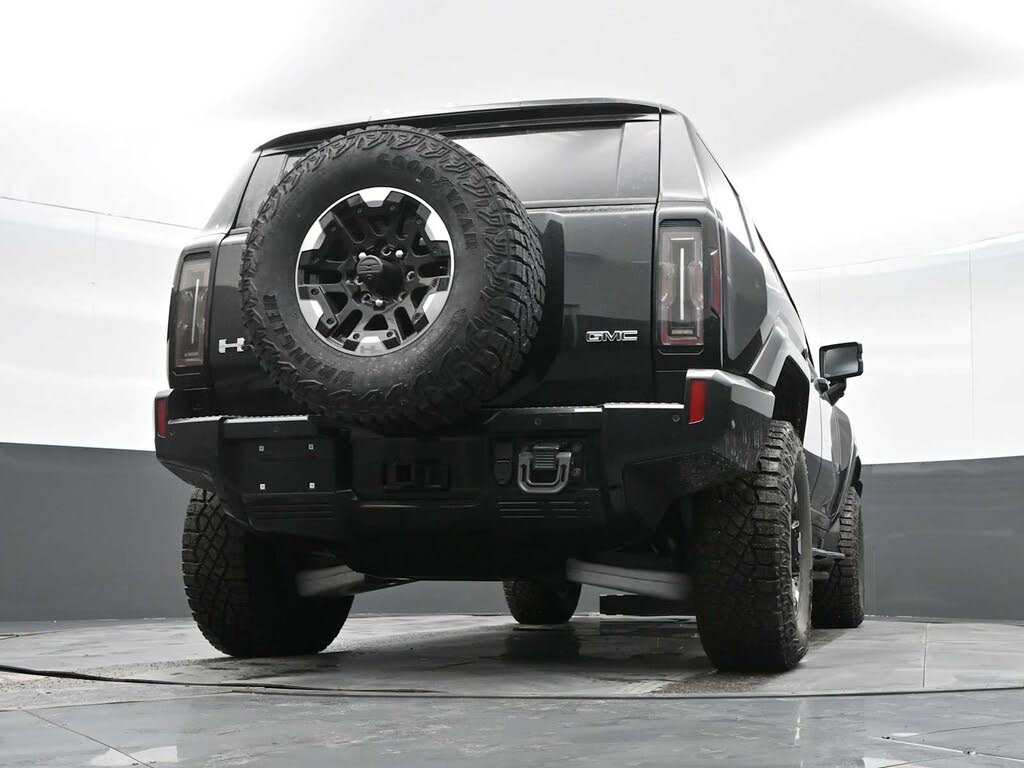 2024 GMC HUMMER EV