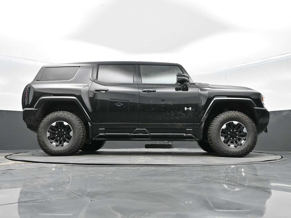 2024 GMC HUMMER EV