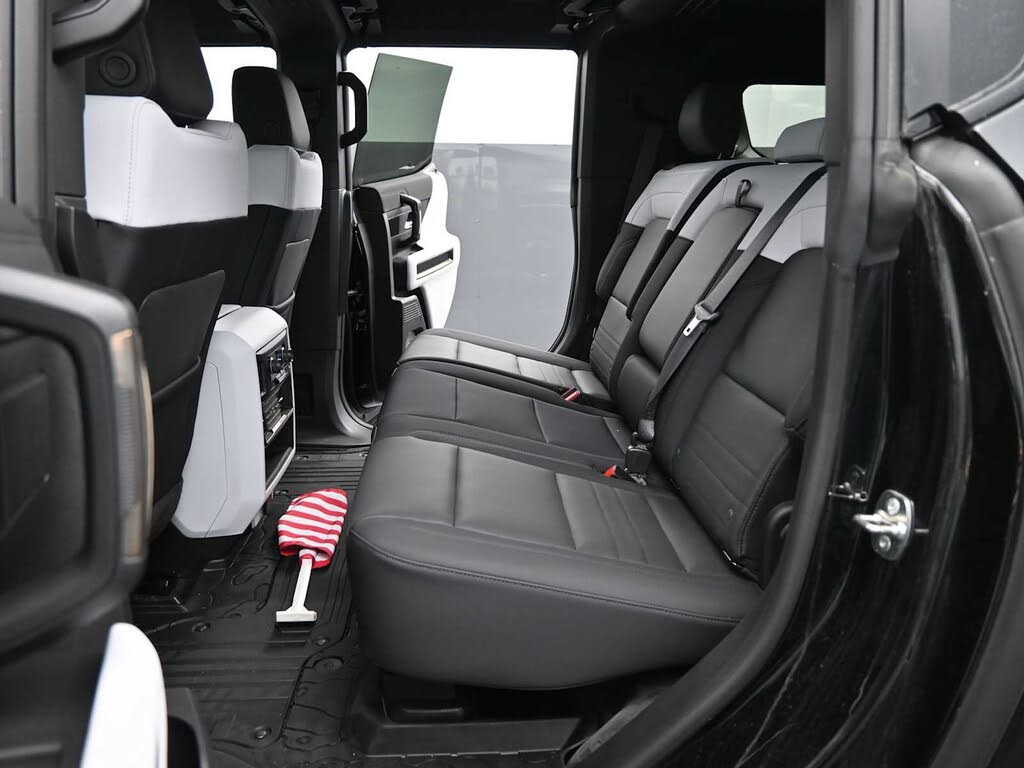 2024 GMC HUMMER EV
