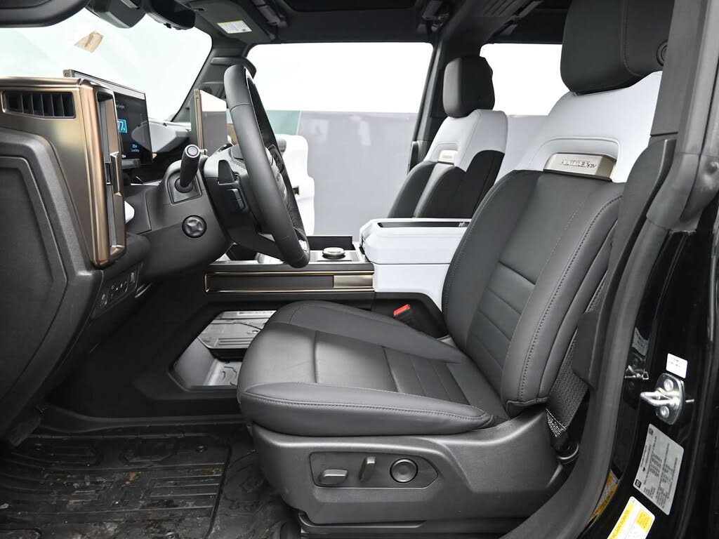 2024 GMC HUMMER EV
