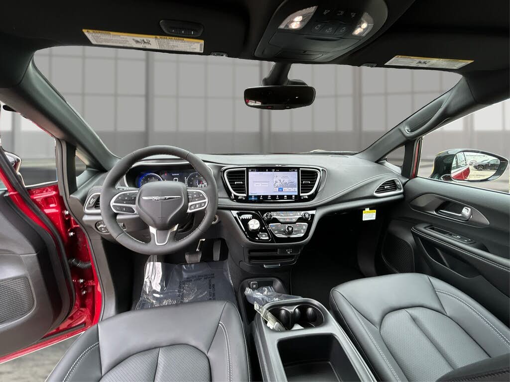 2026 Chrysler Pacifica