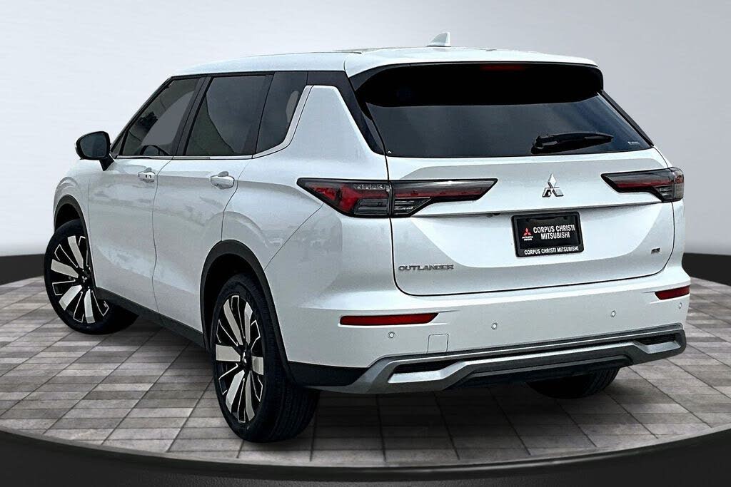 2026 Mitsubishi Outlander