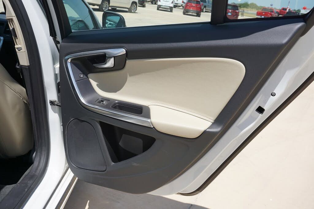 2017 Volvo V60