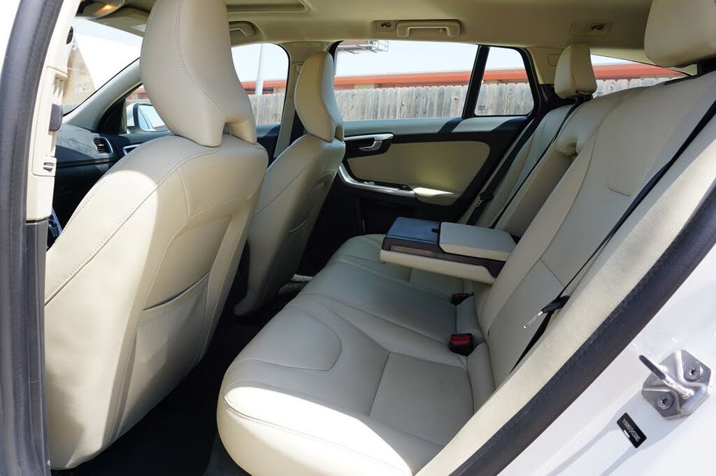 2017 Volvo V60