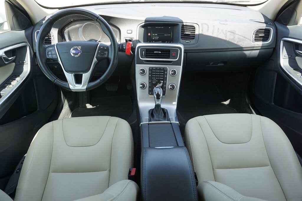 2017 Volvo V60