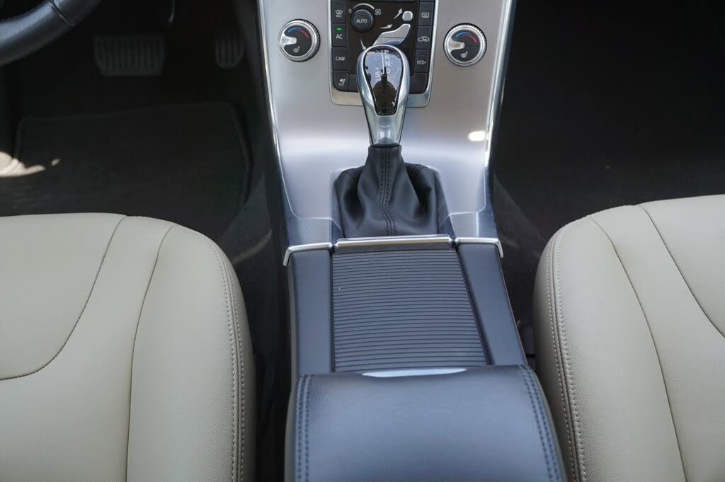 2017 Volvo V60