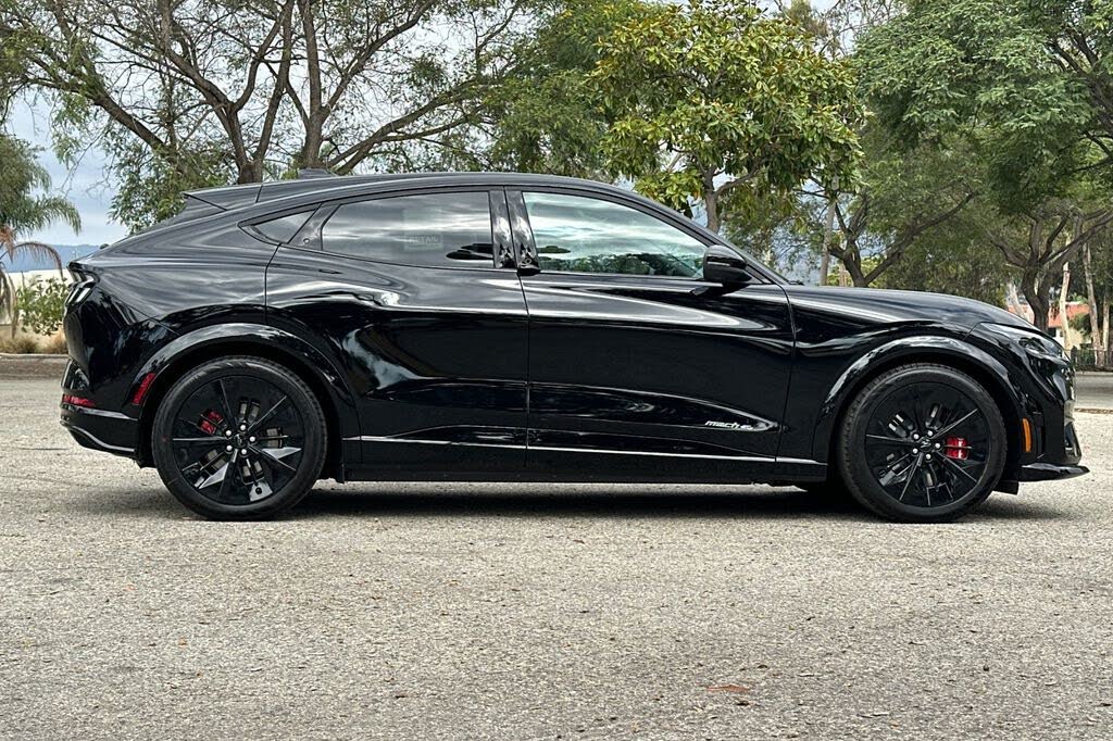 2025 Ford Mustang Mach-E