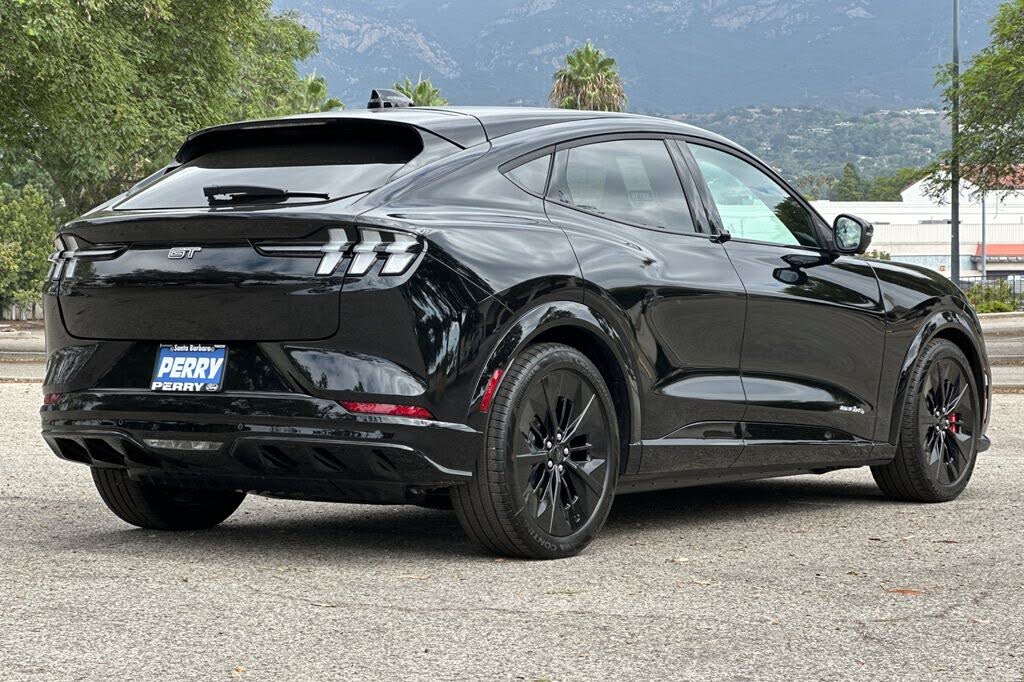 2025 Ford Mustang Mach-E