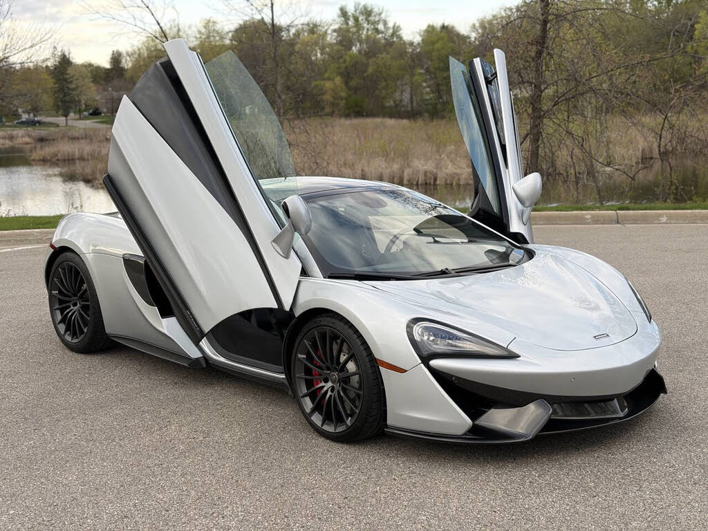 2017 McLaren 570GT Base for sale in Hopkins, MN