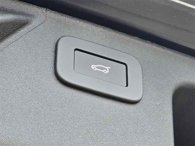 2025 Land Rover Discovery Sport