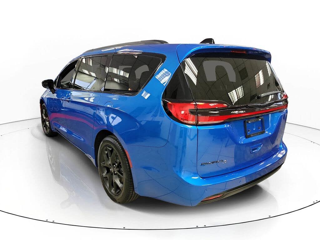 2026 Chrysler Pacifica