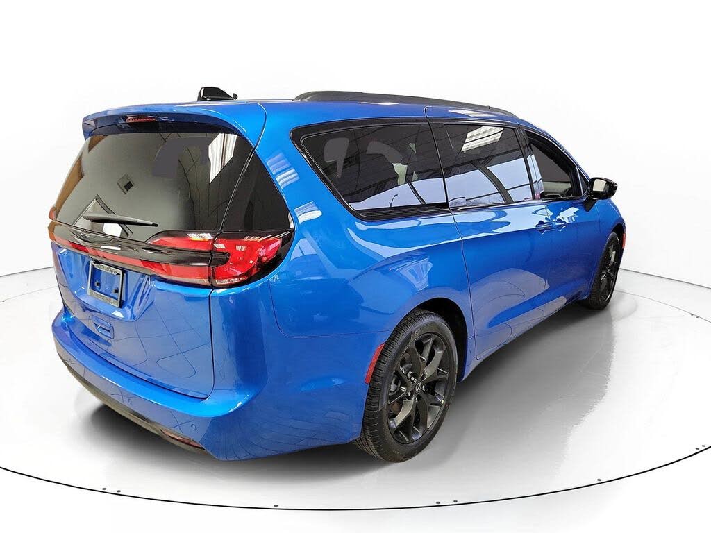 2026 Chrysler Pacifica