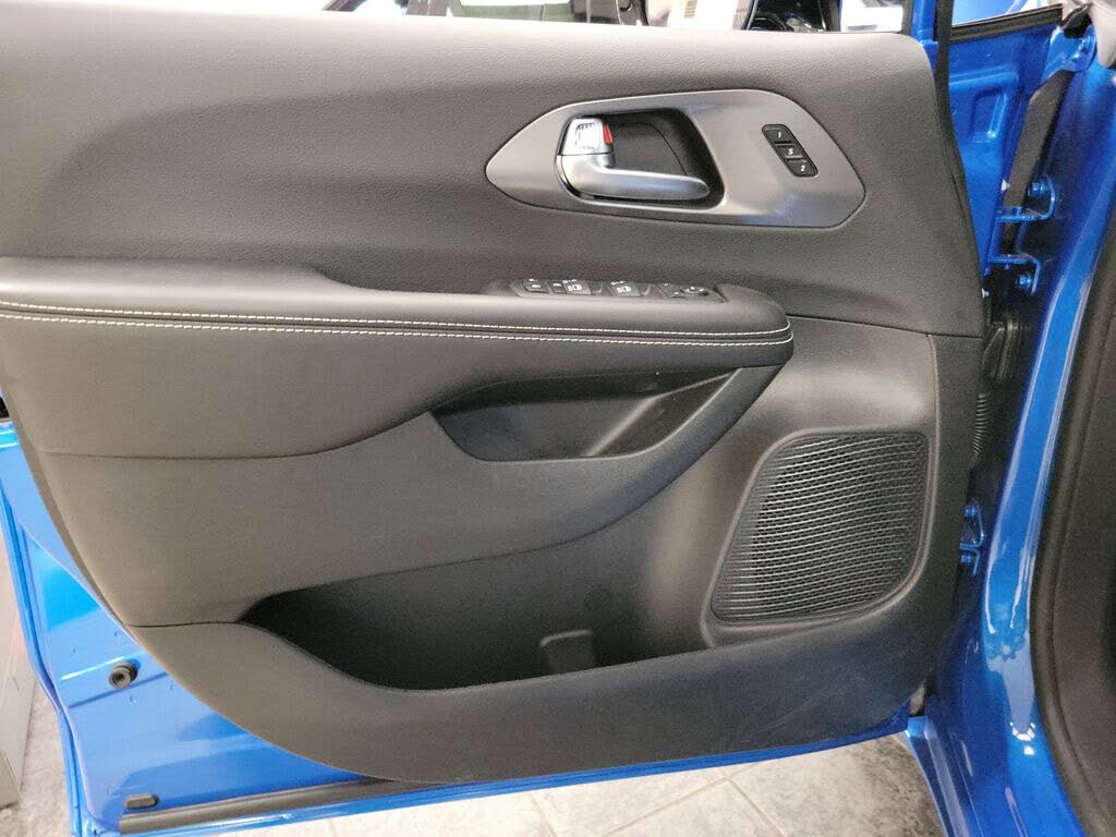 2026 Chrysler Pacifica