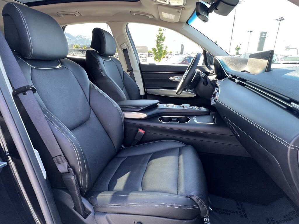2025 Genesis GV70