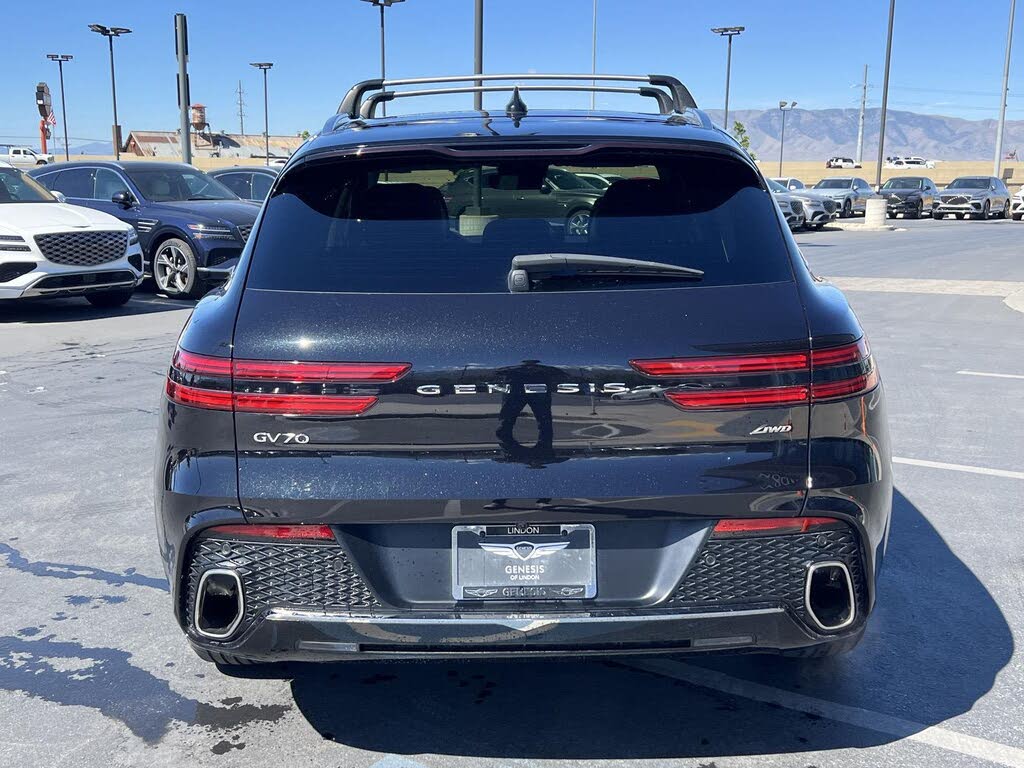 2025 Genesis GV70