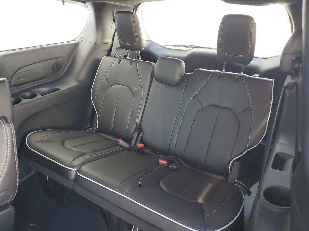 2025 Chrysler Pacifica