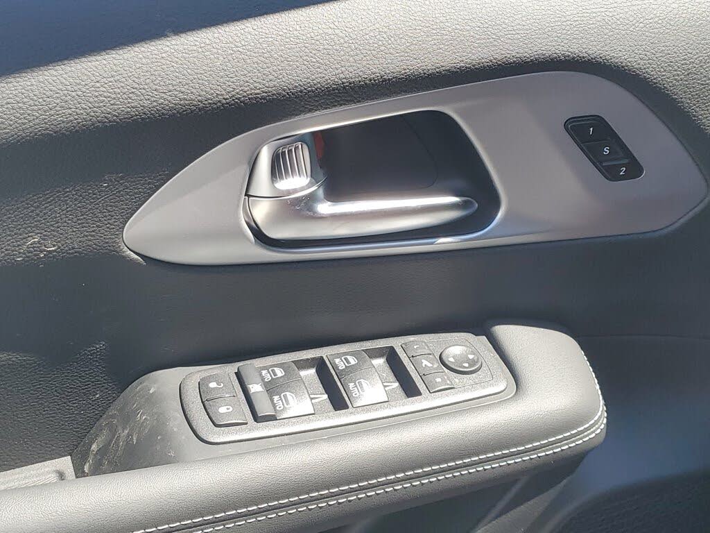 2025 Chrysler Pacifica