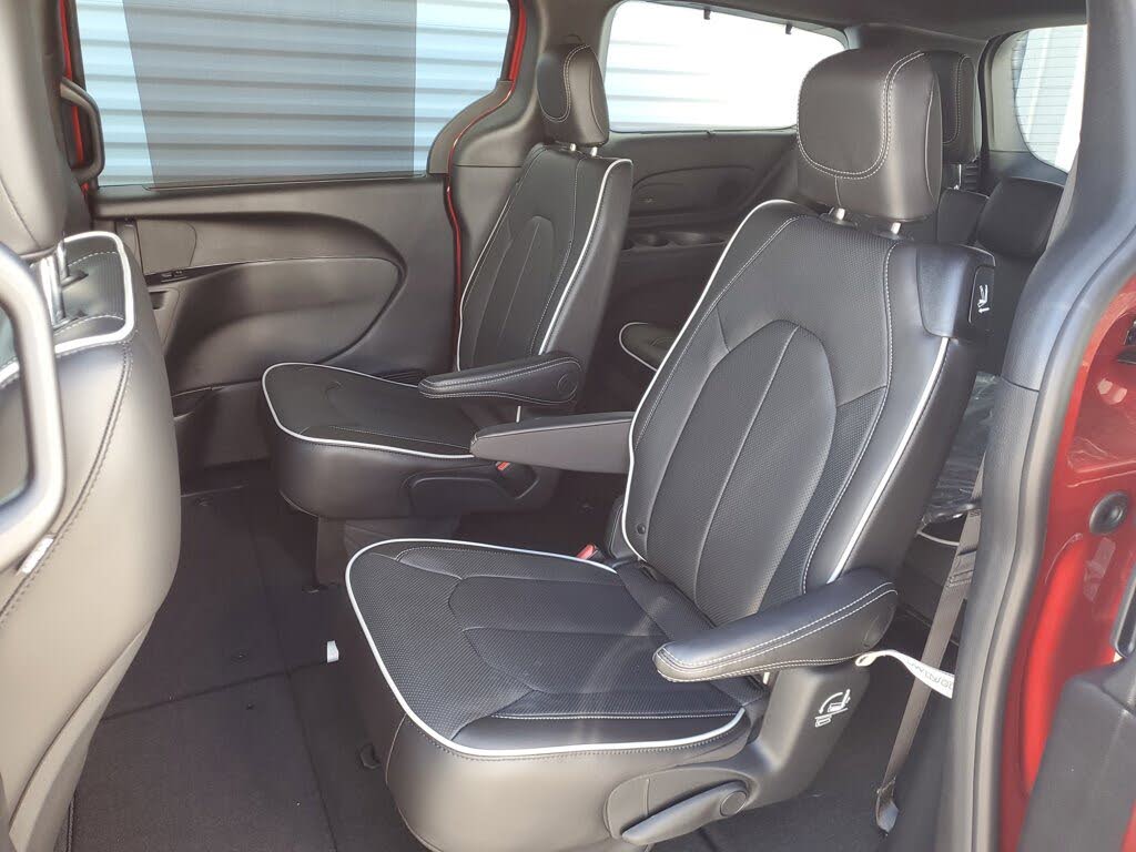 2025 Chrysler Pacifica