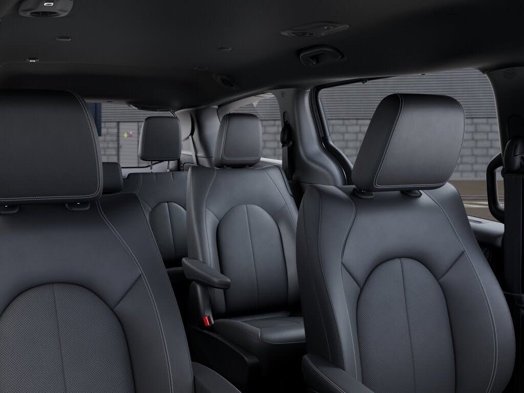 2026 Chrysler Voyager