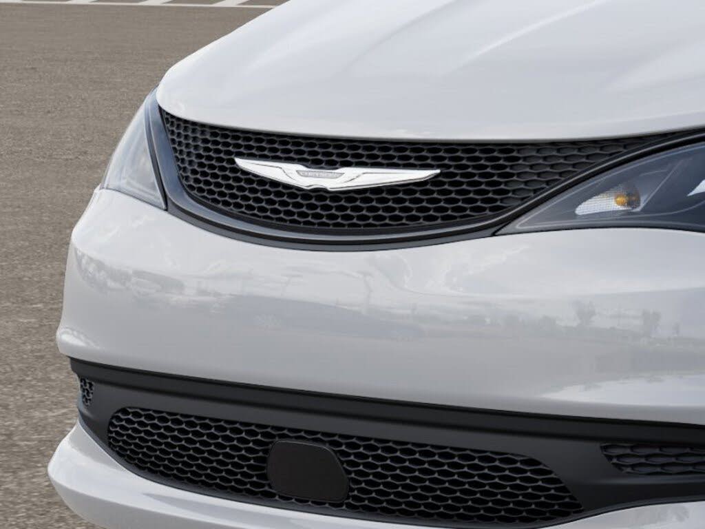 2026 Chrysler Voyager
