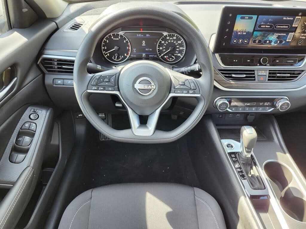 2025 Nissan Altima