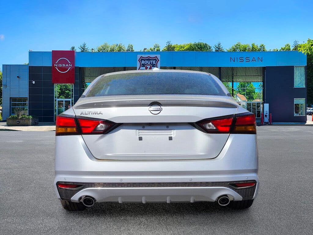 2025 Nissan Altima