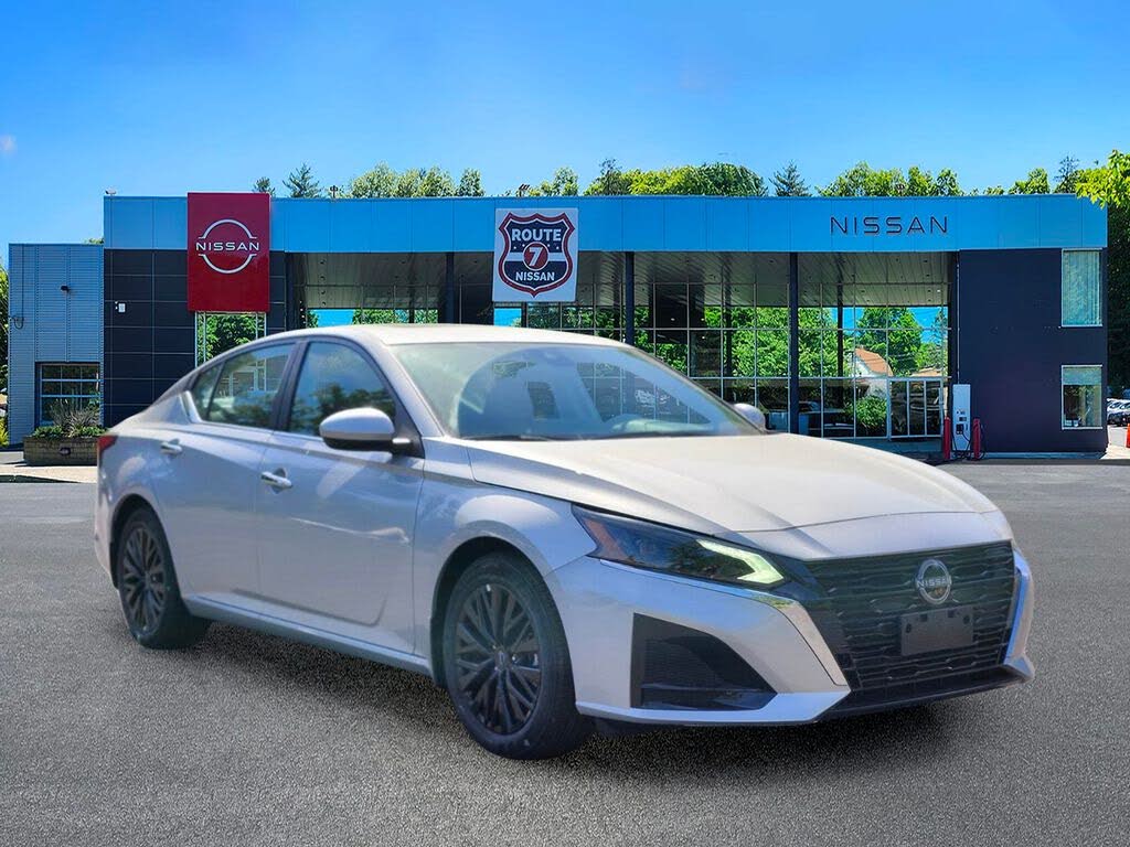 2025 Nissan Altima