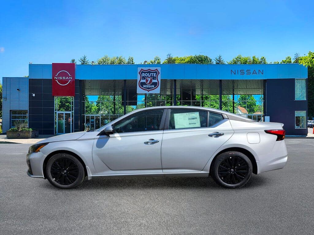 2025 Nissan Altima